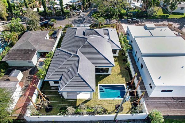 Exterior, Drone