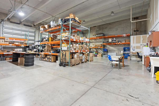 Garage, Interior