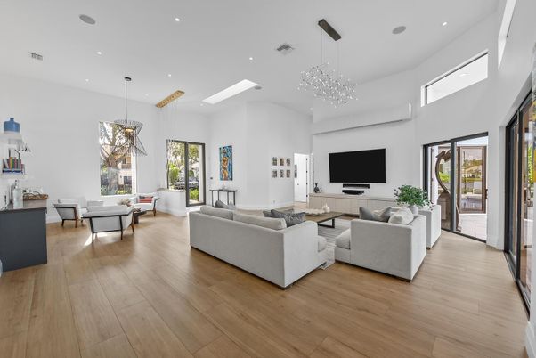 Interior, Living room, Pendant Lights, Recessed Lighting, Wood Texture Flooring