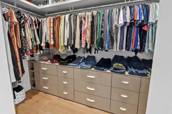 Interior, Walk-in Closets, Wood Texture Flooring