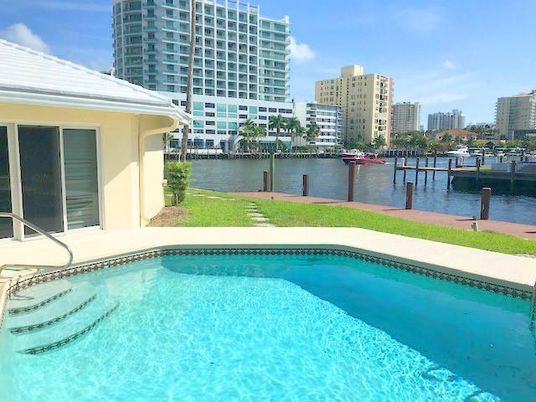 Exterior, Pool, Water
