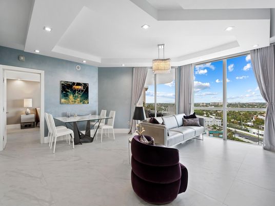 Chandelier, Dining room, Interior, Marble, Recessed Lighting