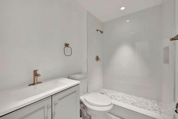 Bathroom, Interior, Recessed Lighting