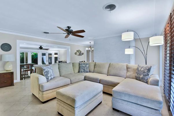 Interior, Living room, Pendant Lights