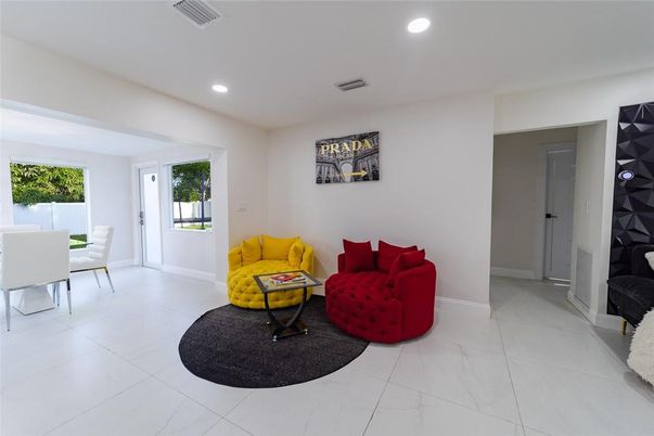 Dining room, Interior, Living room, Marble, Recessed Lighting