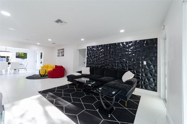 Dining room, Interior, Living room, Recessed Lighting