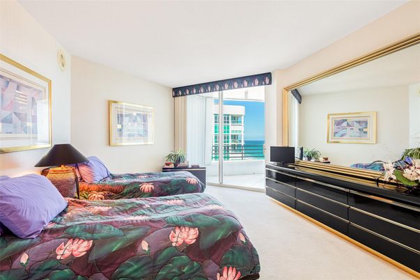 Bedroom, Interior, Water