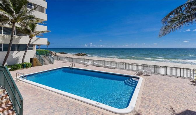 Exterior, Lake, Pool, Water