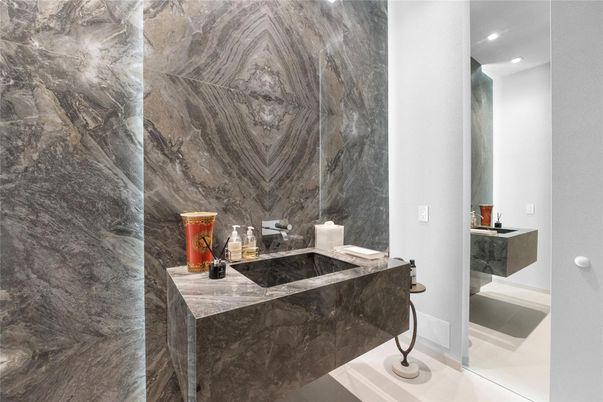 Bathroom, Interior, Recessed Lighting