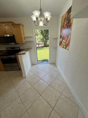 Chandelier, Interior, Kitchen