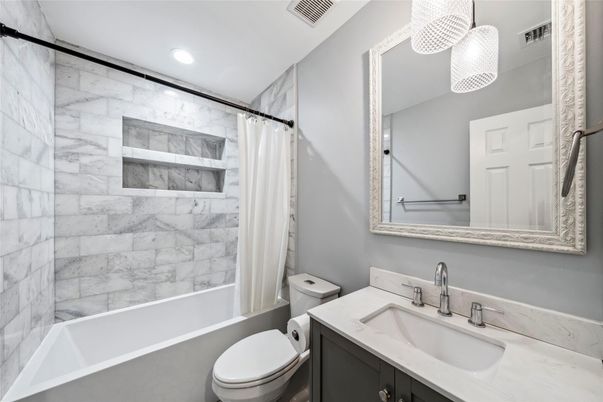 Bathroom, Interior, Marble Walls, Recessed Lighting