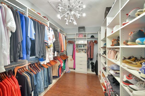 Interior, Pendant Lights, Walk-in Closets, Wood Texture Flooring