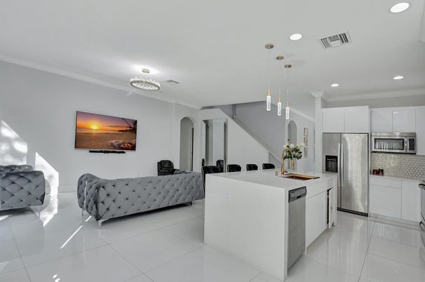 Interior, Kitchen, Pendant Lights, Recessed Lighting, Stainless Steel Appliances