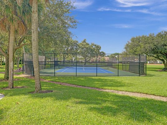 Exterior, Tennis Courts
