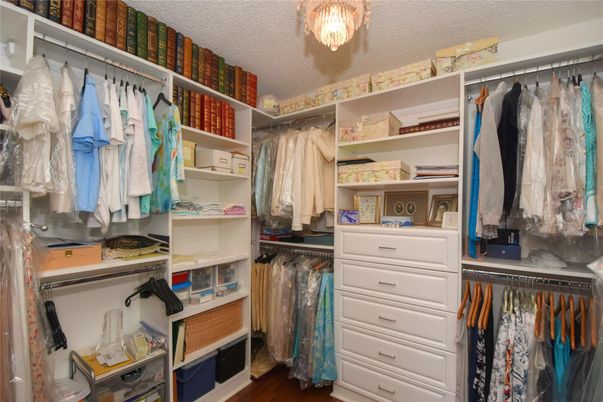 Interior, Walk-in Closets, Wood Texture Flooring