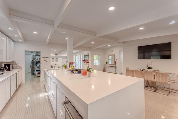 Dining room, Interior, Kitchen, Recessed Lighting