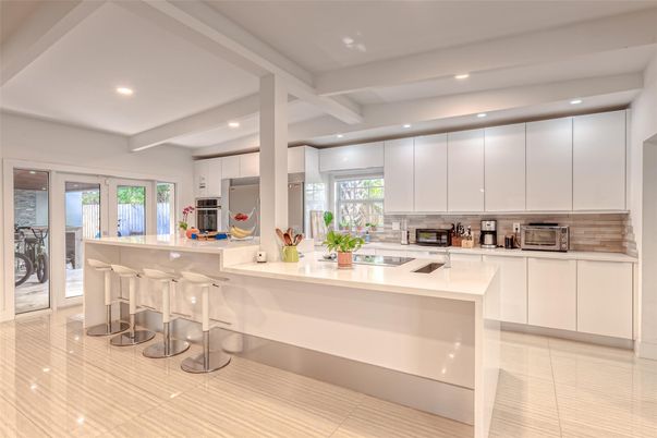 Interior, Kitchen, Recessed Lighting, Water