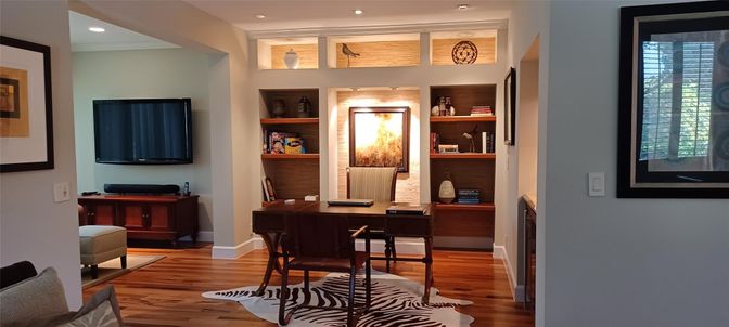 Home Office, Interior, Recessed Lighting, Wood Texture Flooring