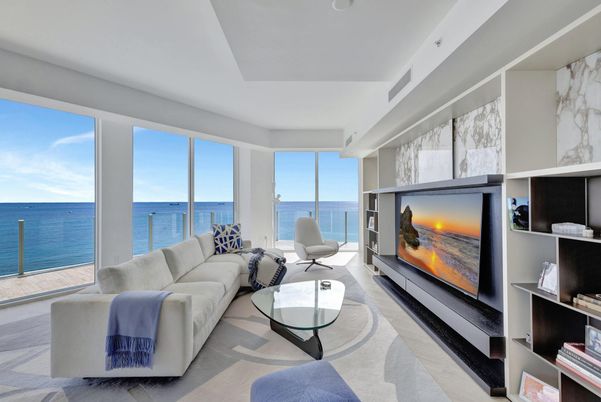 Interior, Living room, Water