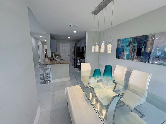 Dining room, Interior, Kitchen, Marble, Pendant Lights, Recessed Lighting
