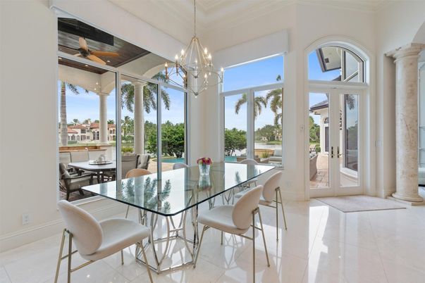Chandelier, Dining room, Interior, Pendant Lights