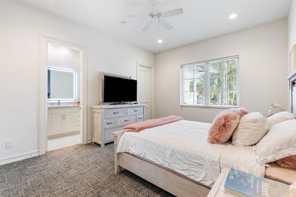 Bedroom, Interior, Recessed Lighting