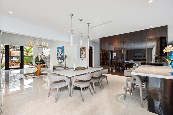 Dining room, Interior, Pendant Lights, Recessed Lighting