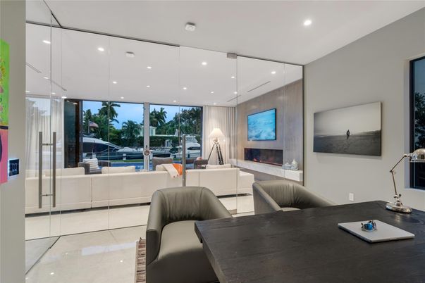 Fireplace, Interior, Living room, Recessed Lighting