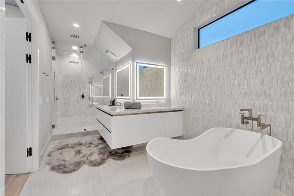 Bathroom, Free Standing Baths, Glass Shower, Interior, Recessed Lighting