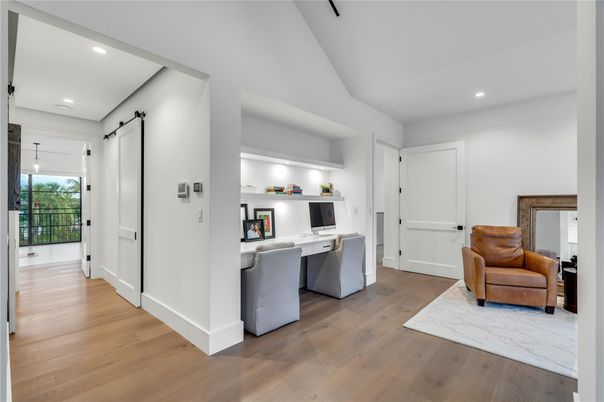 Home Office, Interior, Recessed Lighting, Wood Texture Flooring