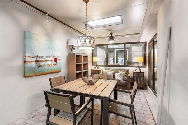 Dining room, Interior, Living room, Pendant Lights