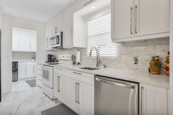 Interior, Kitchen, Marble, Recessed Lighting, Stainless Steel Appliances