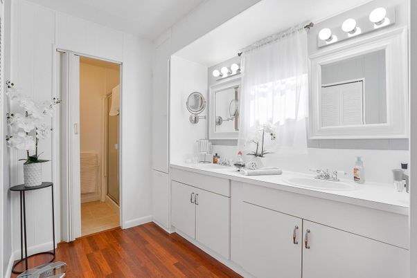 Bathroom, Dual Sink Vanities, Interior, Wood Texture Flooring
