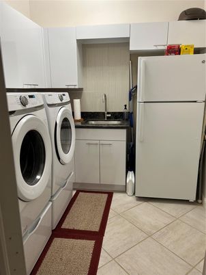 Interior, Washer