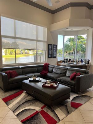 Interior, Living room, Water