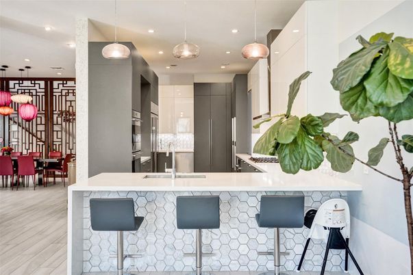 Dining room, Interior, Kitchen, Pendant Lights, Recessed Lighting, Wood Texture Flooring