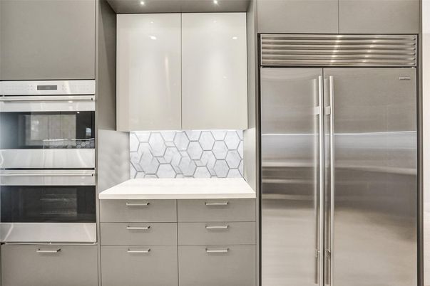 Interior, Kitchen, Stainless Steel Appliances