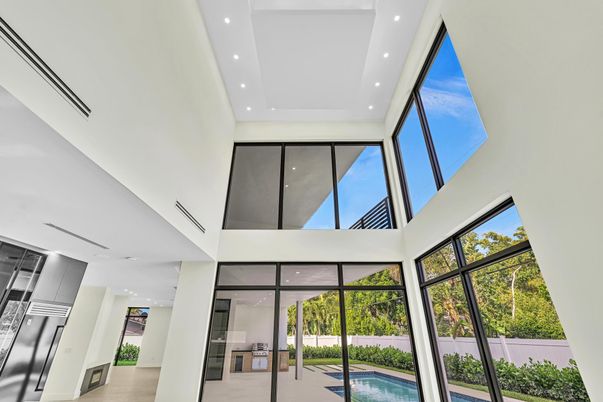 Interior, Pool, Recessed Lighting, Sun Room