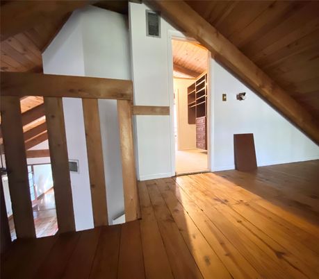 Empty room, Interior, Wooden Beams, Wooden Ceilings, Wood Texture Flooring