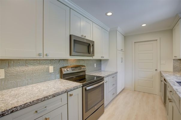 Interior, Kitchen, Recessed Lighting, Wood Texture Flooring