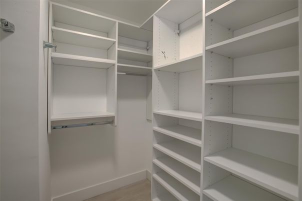 Interior, Walk-in Closets