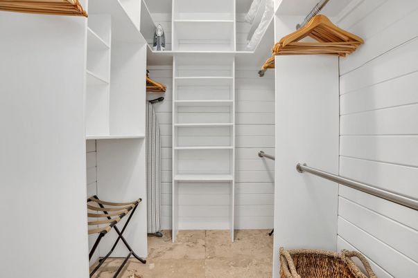 Interior, Walk-in Closets