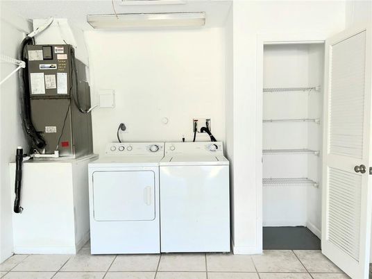 Interior, Utility Closets, Washer