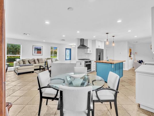 Dining room, Interior, Kitchen, Living room, Pendant Lights, Recessed Lighting, Stainless Steel Appliances
