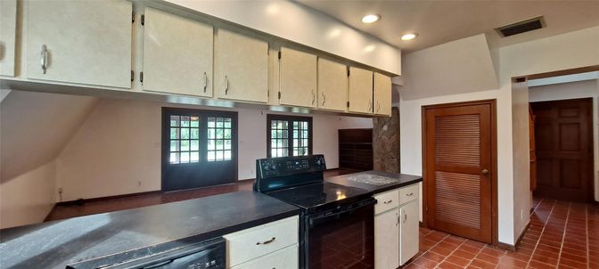 Interior, Kitchen, Recessed Lighting, Washer