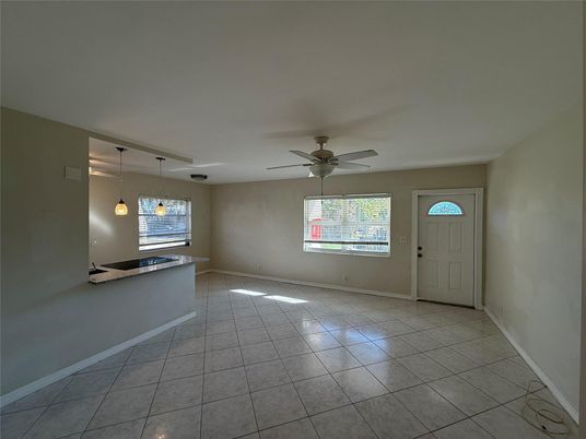 Empty room, Interior, Pendant Lights