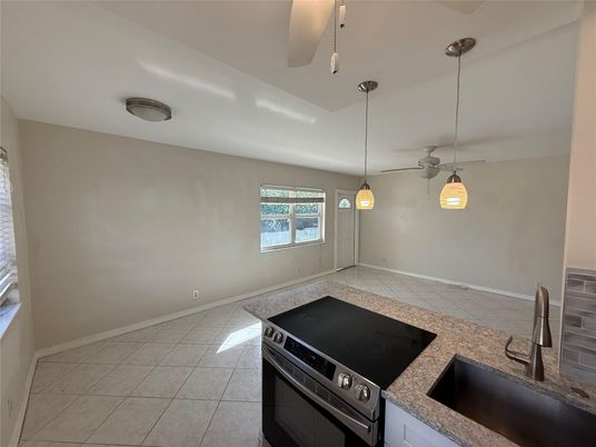 Interior, Kitchen, Pendant Lights
