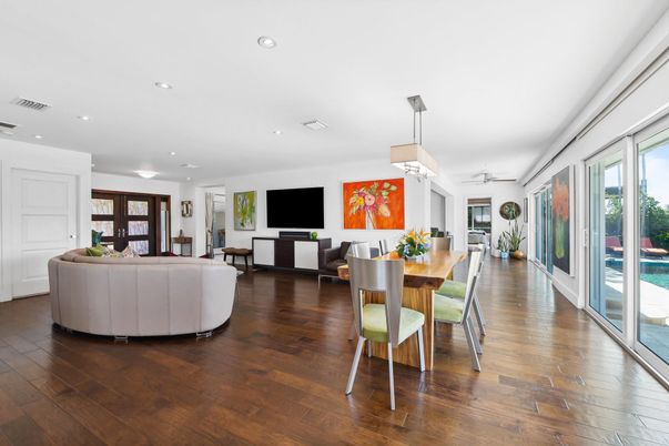 Dining room, Interior, Living room, Pendant Lights, Recessed Lighting, Wood Texture Flooring
