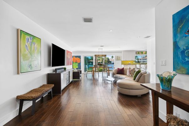 Dining room, Interior, Living room, Pendant Lights, Recessed Lighting, Wood Texture Flooring