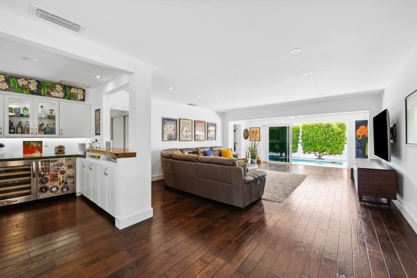 Interior, Living room, Recessed Lighting, Wood Texture Flooring